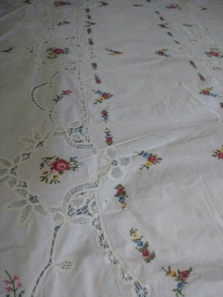 Large Oval cross stitched Embroidered Lace table cloth vintage Battenberg 4