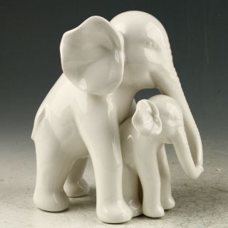 Chinese Dehua Porcelain Hand Carved Elephants Statue Aaa0267