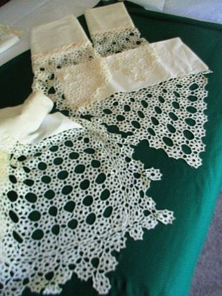 Fab Vintage Hand Crochet Lace 120 " X100 " Wedding Sheet & 4 Matching Pillowcases