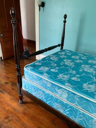 4 - poster bed,  antique in. 4