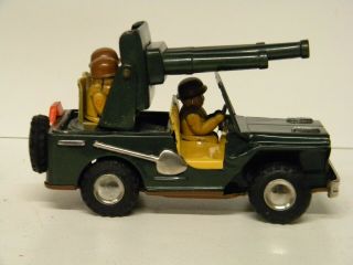 VINTAGE 1950 ' S JEEP WITH ANTI - AIRCRAFT GUNS AND MEN JAPAN TIN FRICTION 3
