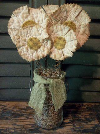 Sweet Primitive Handmade Antique Quilt Daisies In Small Vintage Glass Jelly Jar