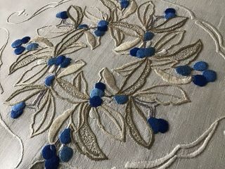 Gorgeous Vintage Linen Hand Embroidered Tray Cloth Blue Berries/leaves