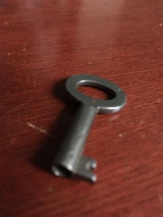 Antique Steamer Trunk Key Eagle Lock Co.  Number 8 Trunk Key 4