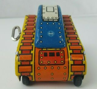 Vtg 1940 ' s Louis Marx Tin Wind Up Toy Flip Over Tank No 5 4