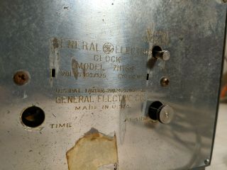 Vintage General Electric GE Model 7H166 Electric Alarm Clock - Needs A Part 4