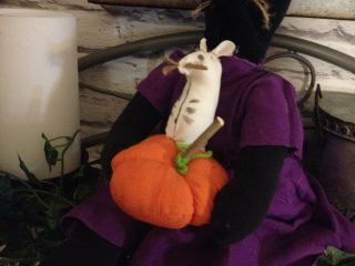 PRIMITIVE HALLOWEEN FALL BLACK CAT WITCH DOLL WITH PUMPKIN SKELETON MOUSE DECOR 4