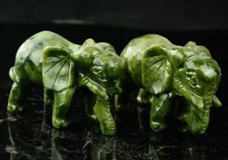 A pair 100 China natural jade hand - carved statues of elephant very good c02 2