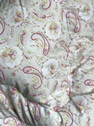 Pretty Vintage Eiderdown Quilt C.  1950s Paisley Floral Feather Down Shabby Chic
