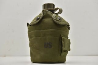Us Military Issue Water Canteen 1qt W/ Lc - 2 Cover And Cup
