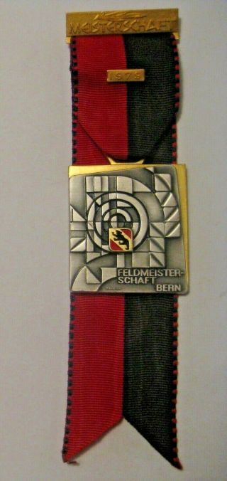 Vintage 1979 Swiss Military Embossed Meisterschaft Shooting Award Medal