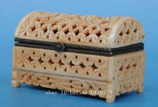 Old Chinese hand - carved horn carving hollow out jewellery box b02 2