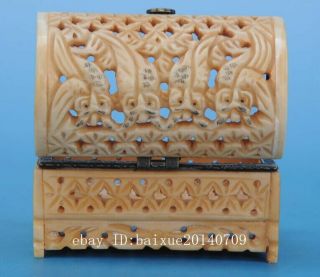 Old Chinese hand - carved horn carving hollow out jewellery box b02 5