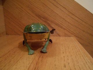 Frog Wind - up Tin Toy hops German colorful green very old 6