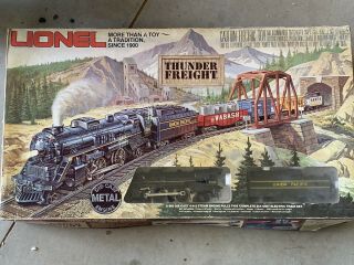 (lionel) Electric Train Set With Box