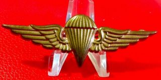 Iraqi Vintage Special Forces Paratrooper Wing,  Bronze Pin Badge 1960 