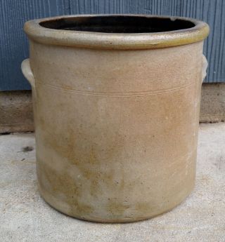 Antique Primitive 2 Gallon Salt Glaze Stoneware Crock 7