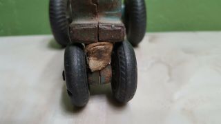 Arcade antique toy Allis Chalmers cast iron tractor has driver look old prewar 3