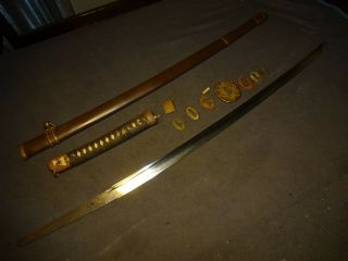 Japanese WWll Army officer ' s sword in mountings 