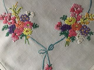 GORGEOUS VINTAGE HAND EMBROIDERED TABLECLOTH FLORAL POSIES 4
