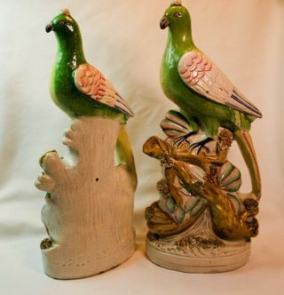 18TH CENTURY STAFFORDSHIRE GREEN BIRD POTTERY FIGURE SET RARE 7