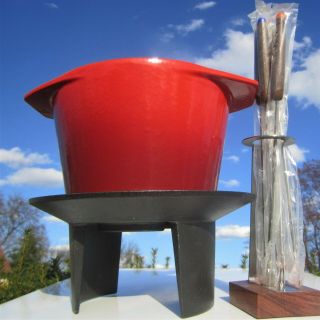 LE CREUSET FRANCE RED ENAMEL CAST IRON CHEESE CHOCOLATE FONDUE MODERNIST STYLE 2