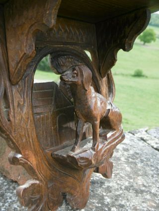 BLACK FOREST OAK CARVED SHELF WITH DOG IN SITTING POSE & KENNEL C.  1870 7