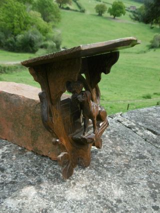 BLACK FOREST OAK CARVED SHELF WITH DOG IN SITTING POSE & KENNEL C.  1870 8