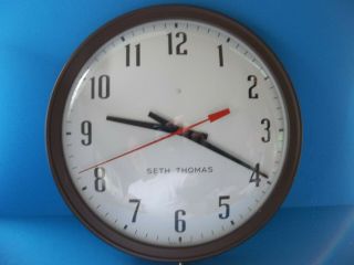 Glass Bubble Face Seth Thomas School Industrial 14  Electric Wall Clock