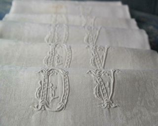 6 X Antique French Damask Linen Monogrammed D.  V Dinner Napkins Serviettes 31x28 "