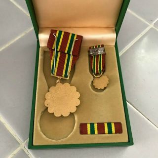 Military Kingdom of Saudi Arabia Kuwait Liberation Medal Ribbon & Display Box 3