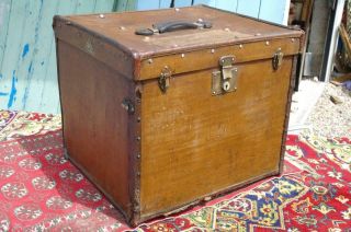 Vintage 1920 ' s Liprosta Travel Trunk Leather & Brass RUSTIC CHIC COFFEE TABLE 3