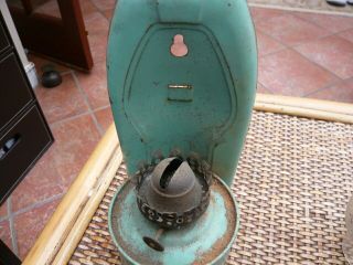 VINTAGE OLD 1930,  S SMALL WALL MOUNT GREEN ENAMEL FINISHED OIL LAMP TO RESTORE 6