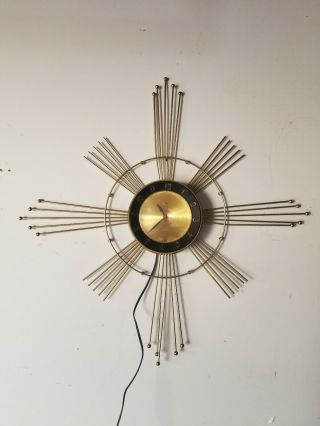Vintage Mid Century Lux Electric Starburst Sunburst Wall Clock Made In Usa 28 "
