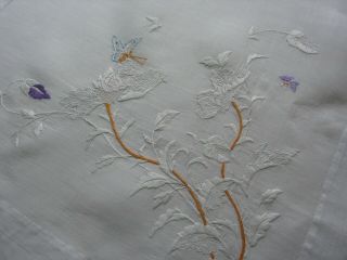 ANTIQUE PINA LINEN TABLECLOTH HAND EMBROIDERED BUTTERFLIES & BLOSSOMS 38 