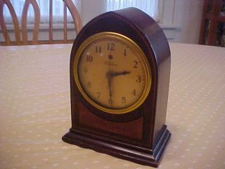 Vintage Telechron Electric Mantel Clock With Wood Case/ Looks &