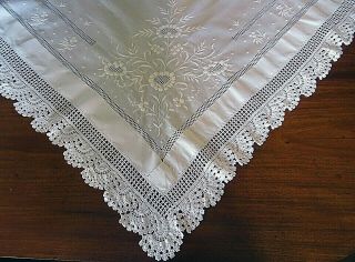 Antique White Linen Hand Embroidered & Drawn Fabric With Crochet Lace Tablecloth