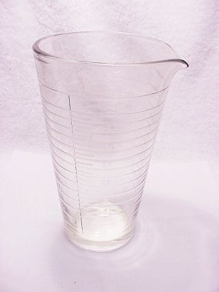 32 Oz Graduated Glass Measuring Beaker | Vintage | Pls Read | $19.  95 |