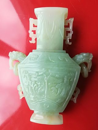 Antique / vintage Chinese hand carved jade vase 4