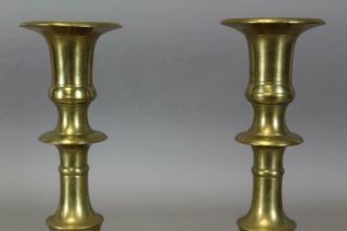 GREAT 18TH C BRASS CANDLESTICKS WITH PEG FEET CONTINENTAL C1760 - 1820 7