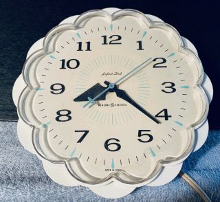 Vintage Ge General Electric Model 2150k Retro Wall Clock White Flower