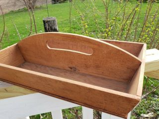 VTG FARMHOUSE Primitive Country WOOD/CADDY TOTE handle FOR SILVERWARE ETC 4