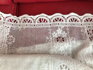 Very Pretty Vintage White Cotton Lace Tablecloth 4