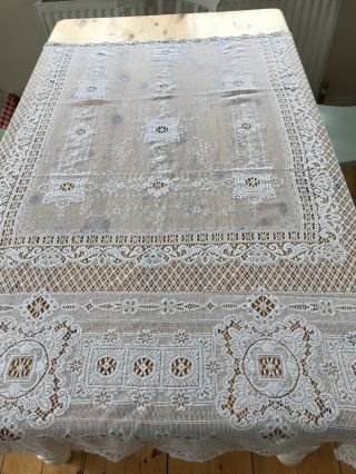 Very Pretty Vintage White Cotton Lace Tablecloth 6