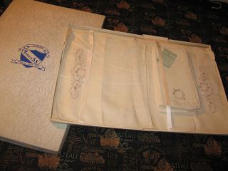 Nos Vintage 8 Piece Linen Embroidery Napkins & Placemats Box Peerless