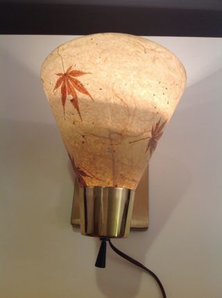 Vintage Mid Century Modern Fiberglass Leaf Underlay Cone Wall Light Lamp Sconce