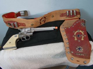 Nichols Stallion 38 Toy Cap Gun W/ 5 Bullets And Leather Holster