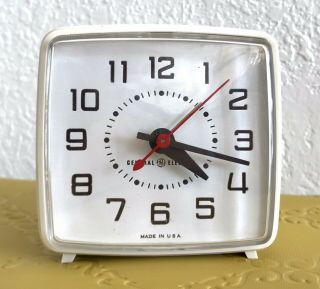 Vintage General Electric Ge White Alarm Clock Mid Century Mcm 7253b Usa Made