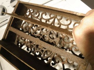 Antique Ornate HEAT REGISTER HEARTS Grate Cast Iron Culvers adjustable 12x15, 5