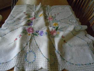 Vintage Hand Embroidered Irish Linen Tablecloth - Loads Of Detailing